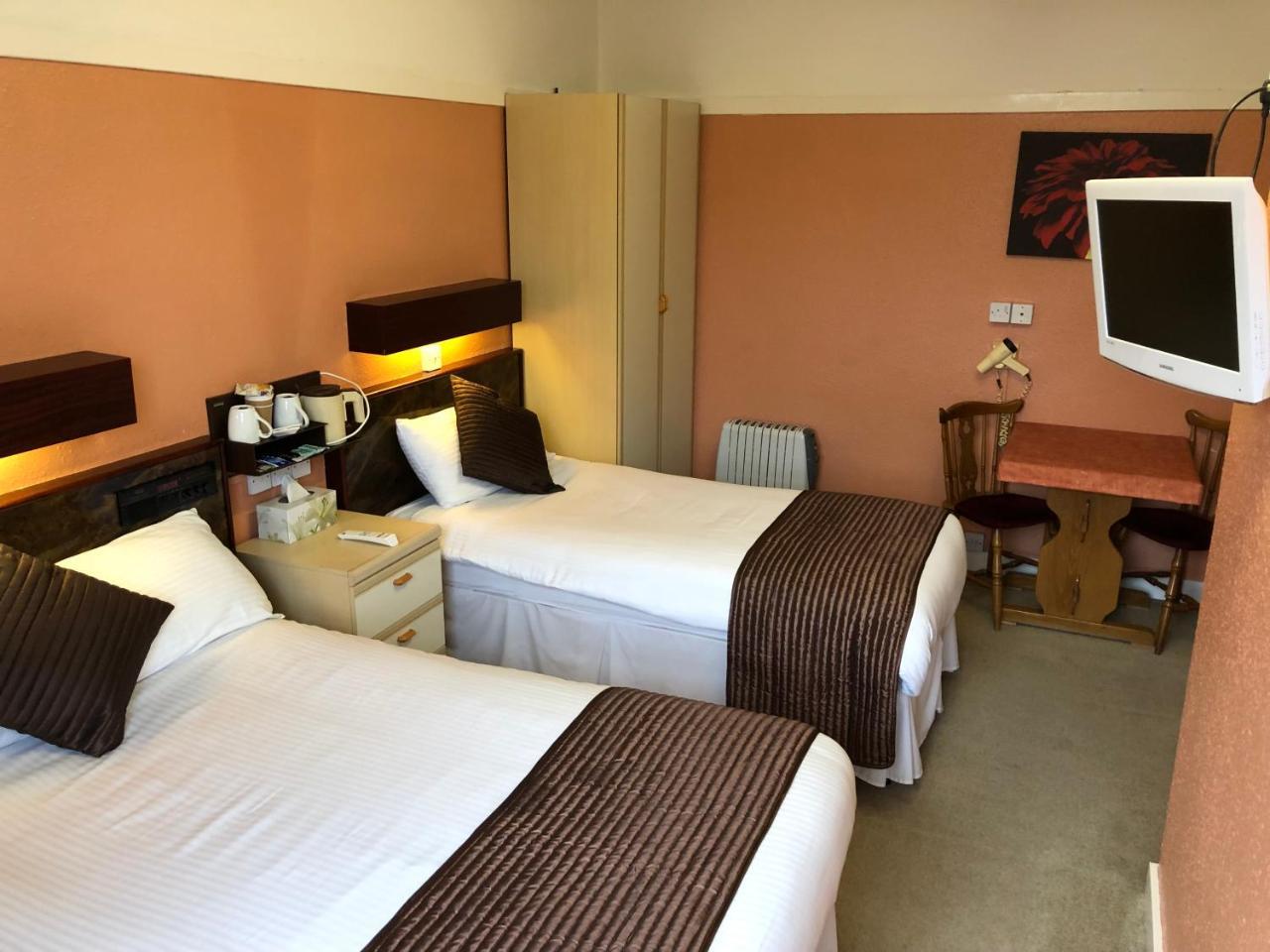 Grove End Hotel Watford  Ngoại thất bức ảnh