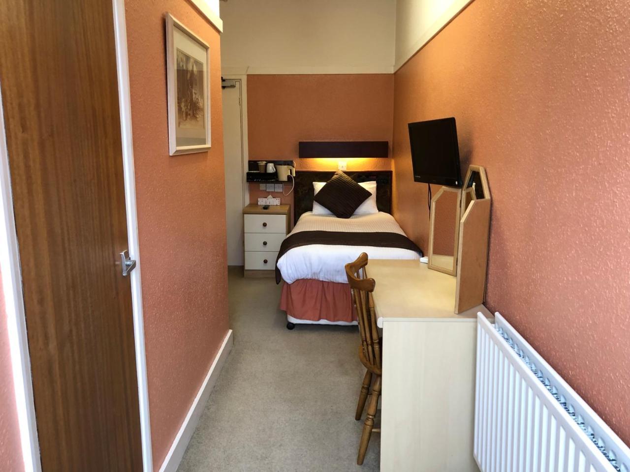 Grove End Hotel Watford  Ngoại thất bức ảnh