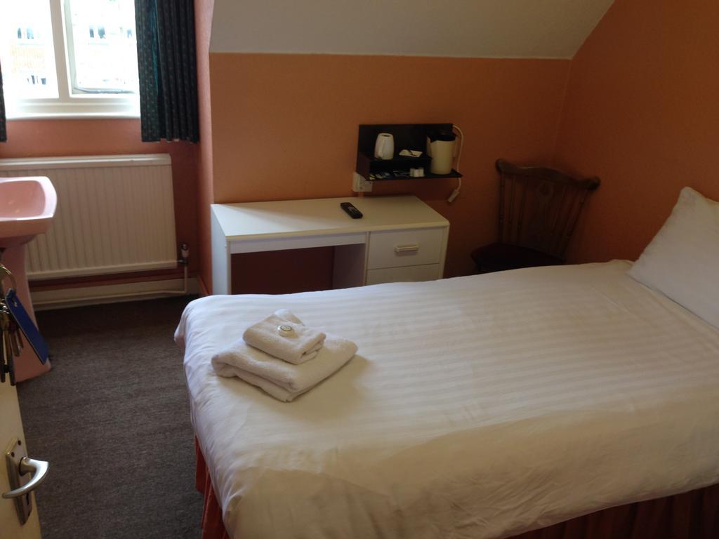 Grove End Hotel Watford  Phòng bức ảnh